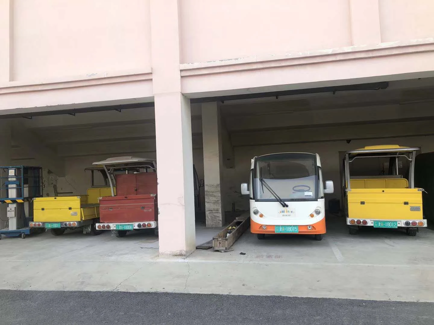 天津欢乐谷携手益高电动车制造快乐2 天津欢乐谷携手益高电动车制造快乐2